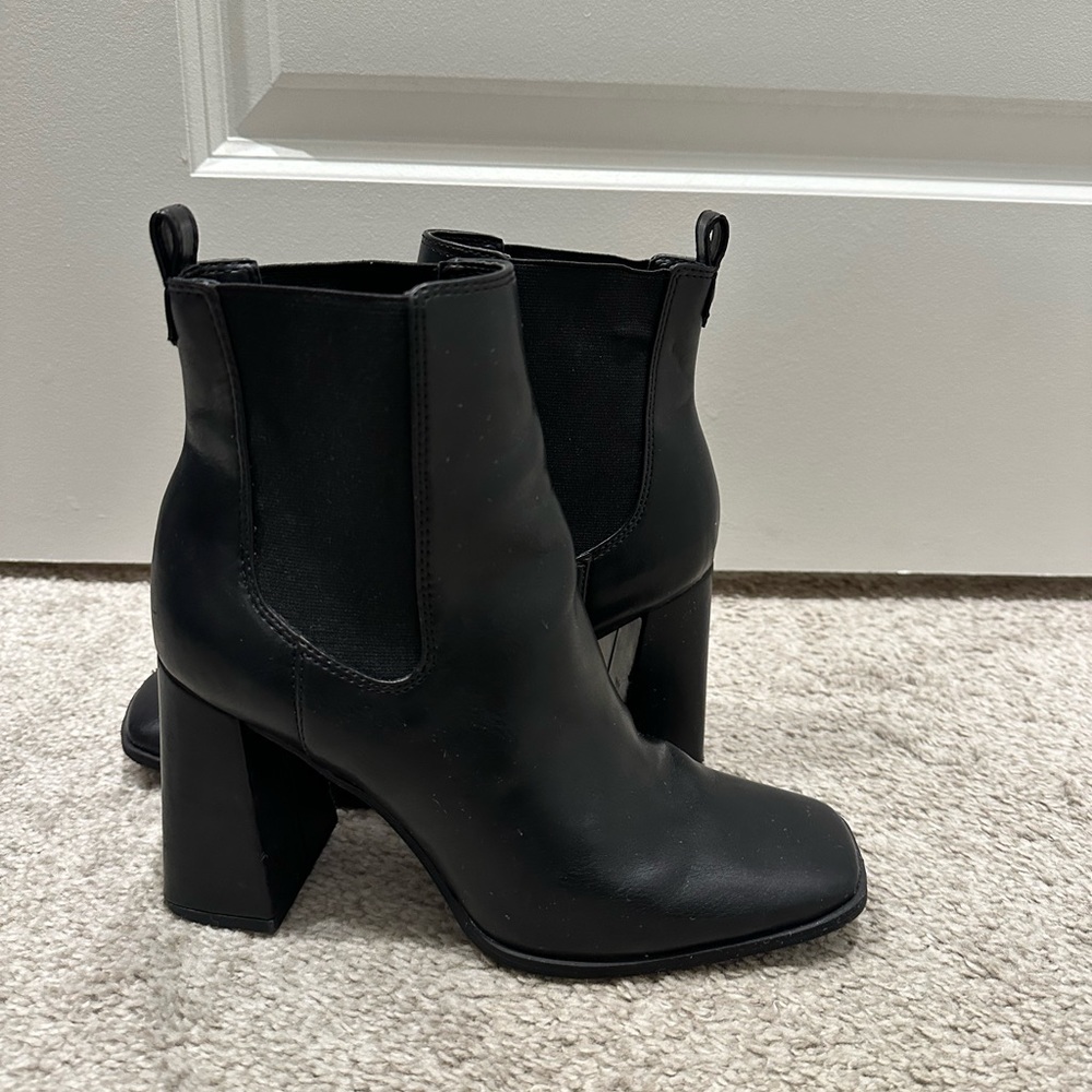Circus by Sam Edelman Polly Bootie in Black